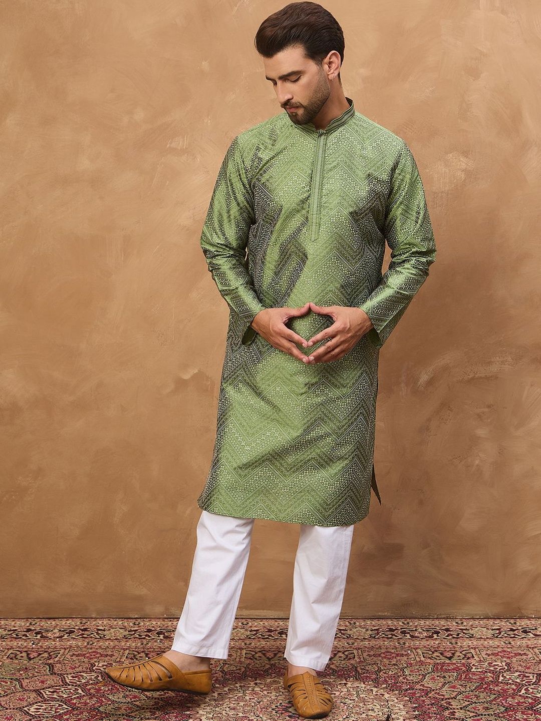 Ethnic Bay Men Green Silk Blend Geometric Printed Straight Kurta With Pant Set-MKSET1522
