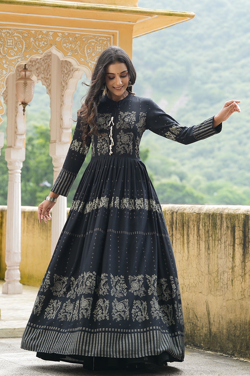 Black Cotton Anarkali Kurti VCK1536 | DesiQlo