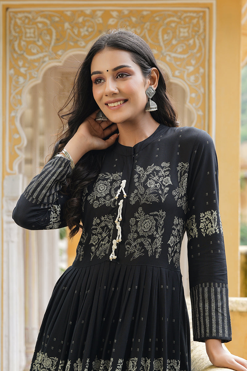 Black Cotton Anarkali Kurti VCK1536 | DesiQlo