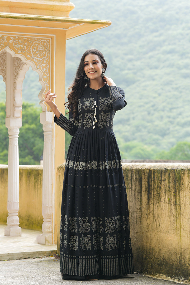 Black Cotton Anarkali Kurti VCK1536 | DesiQlo