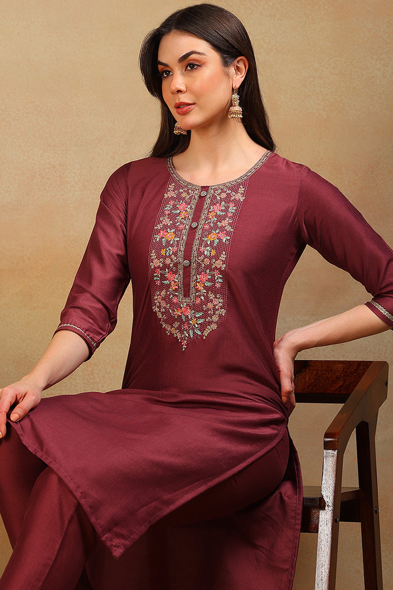 Mauve Silk Blend Solid Embroidered Straight Kurta VCK9580 | DesiQlo