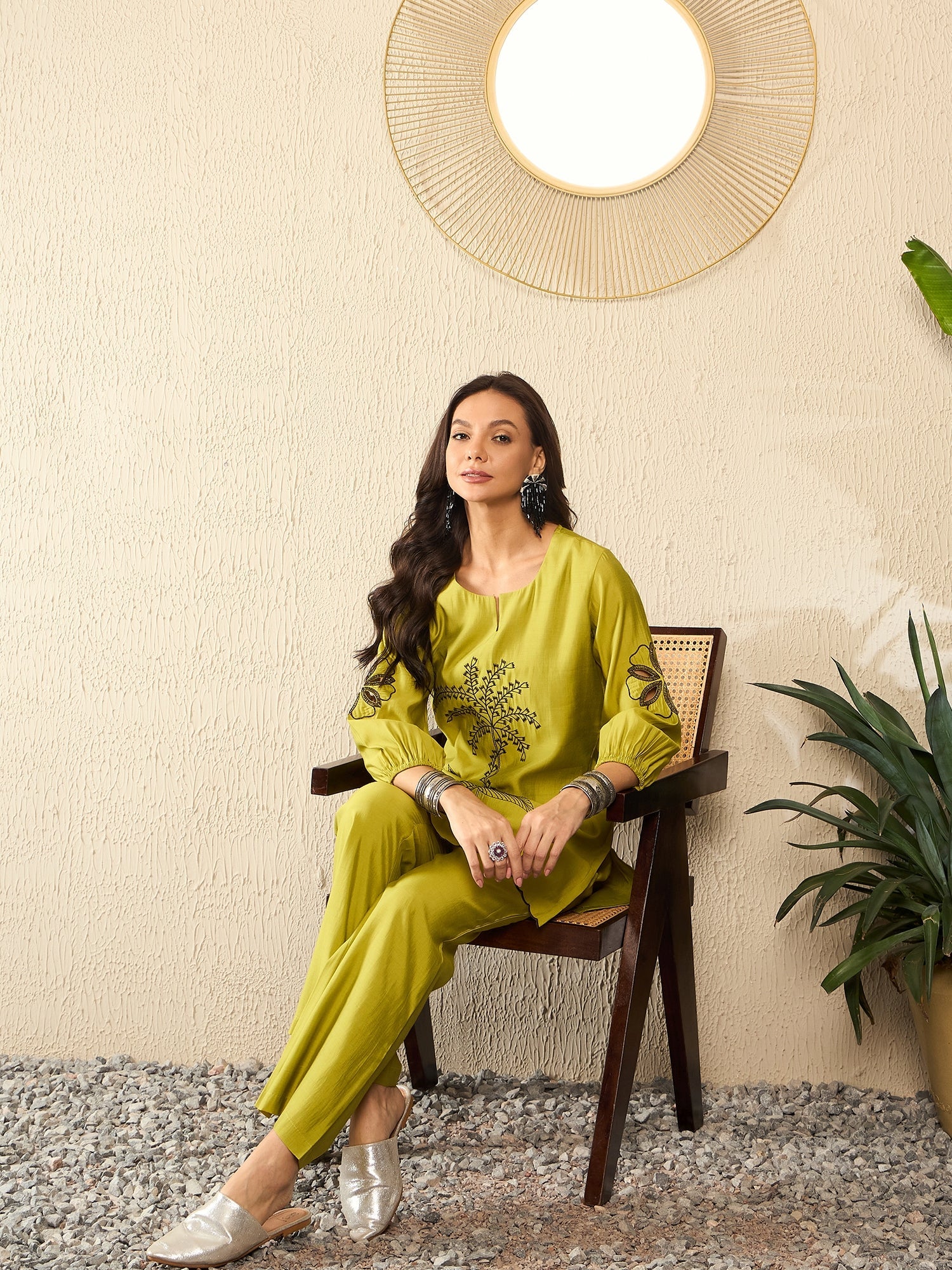 Green Silk Blend Embroidered Solid Co-ord Set VCORD1102 | DesiQlo