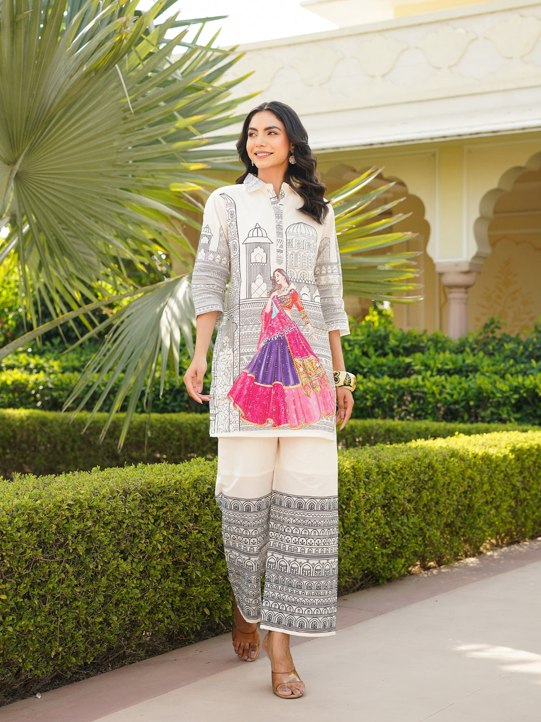 Women Off White Rayon Blend Ethnic Motifs Printed Coord Sets
