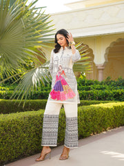 Women Off White Rayon Blend Ethnic Motifs Printed Coord Sets-VCORD1127