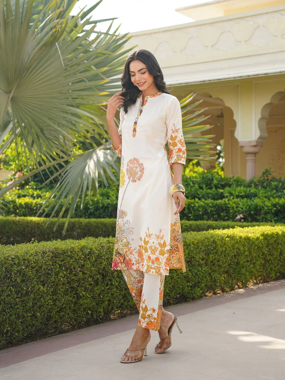 Women Off White Rayon Blend Floral Printed Coord Sets