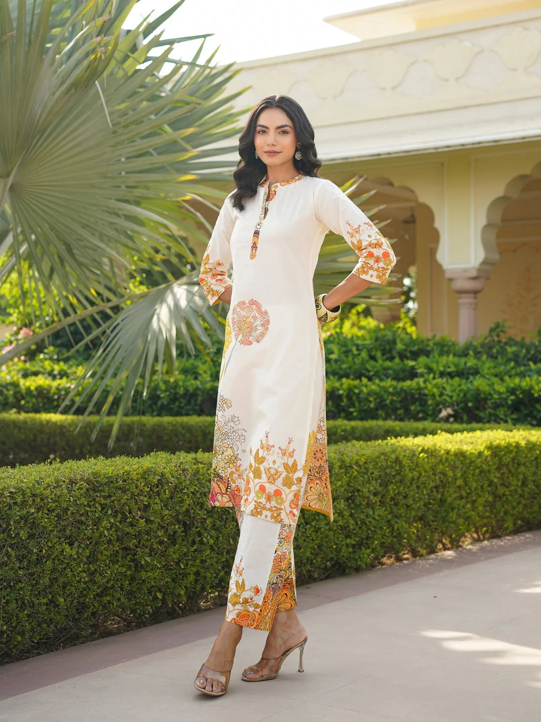 Women Off White Rayon Blend Floral Printed Coord Sets