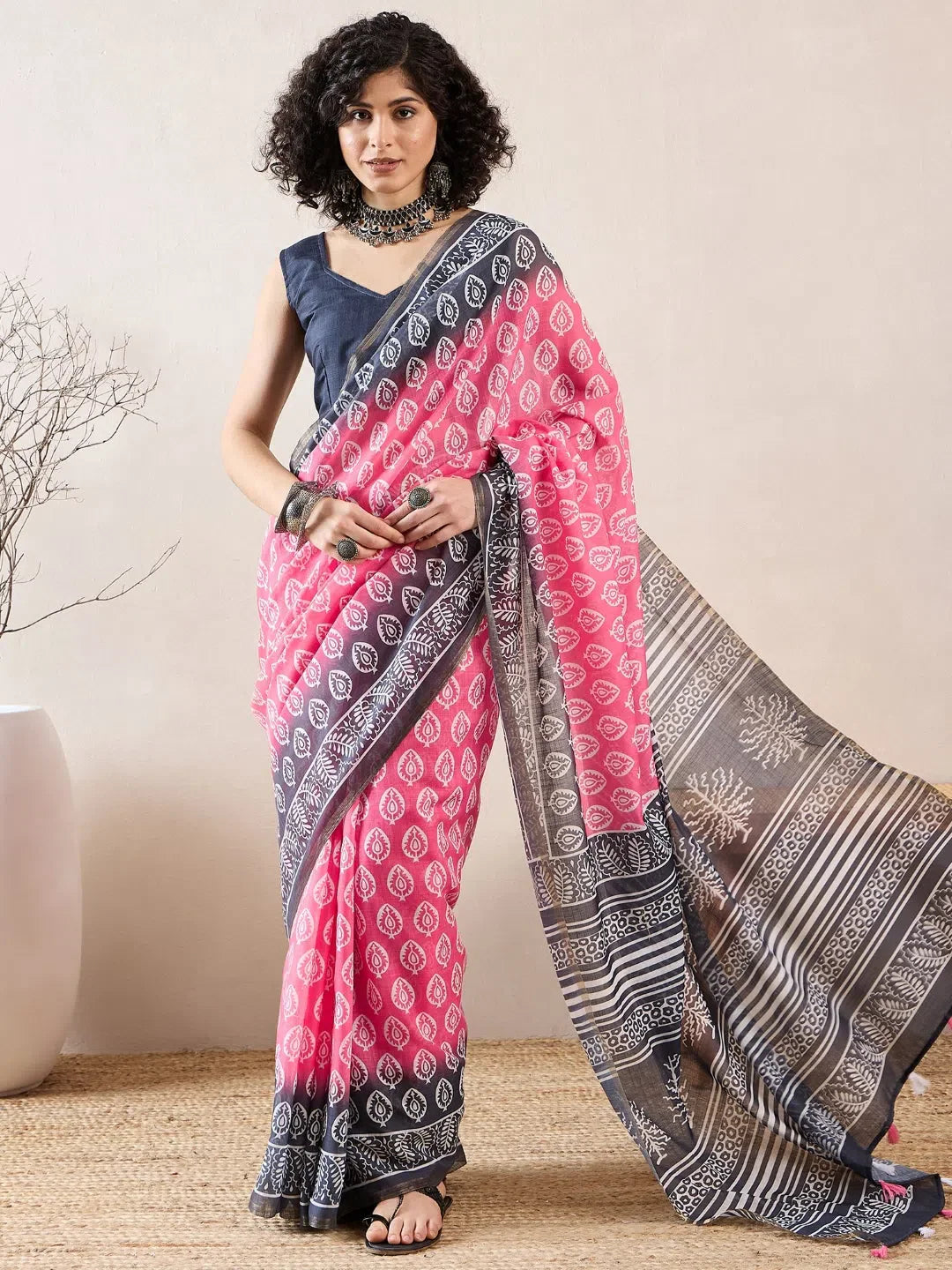 Red Linen Printed Saree | Indian Sarees & Ethnic Motifs