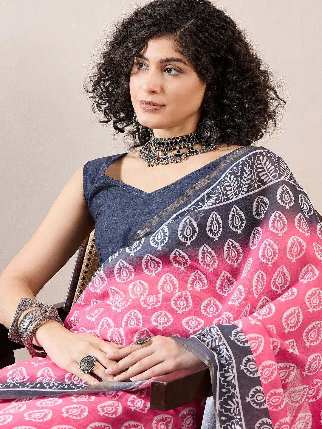 Red Linen Printed Saree | Indian Sarees & Ethnic Motifs