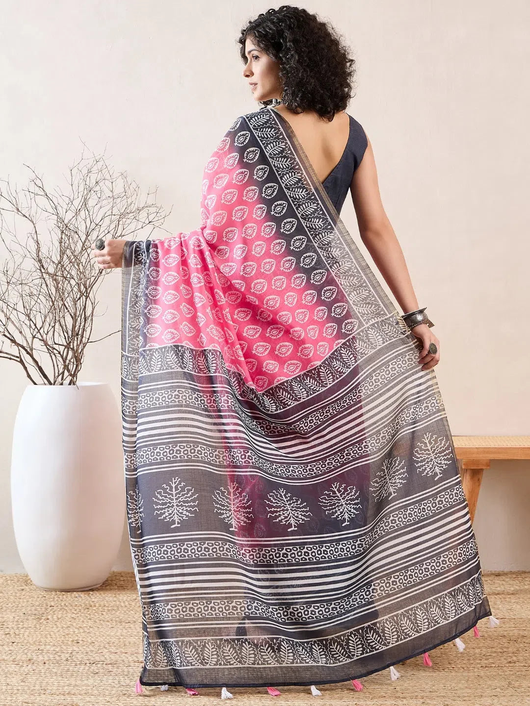 Red Linen Printed Saree | Indian Sarees & Ethnic Motifs