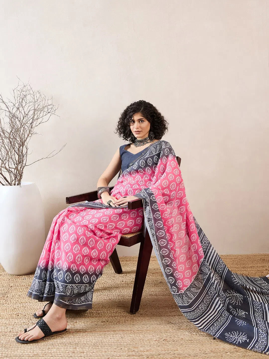 Red Linen Printed Saree | Indian Sarees & Ethnic Motifs