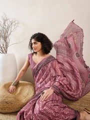 Women Mauve Linen Geometric Printed Saree-VFSAR1031