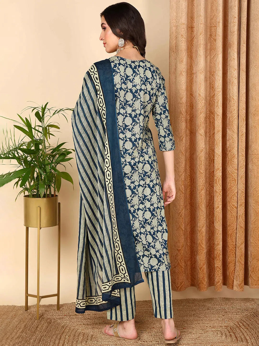 Navy Floral Embroidered Kurta Set | Women's Indian Kurta Sets