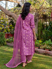 Women Purple Viscose Rayon Floral Printed Straight Kurta Salwar With Dupatta-VKSKD2222PPL