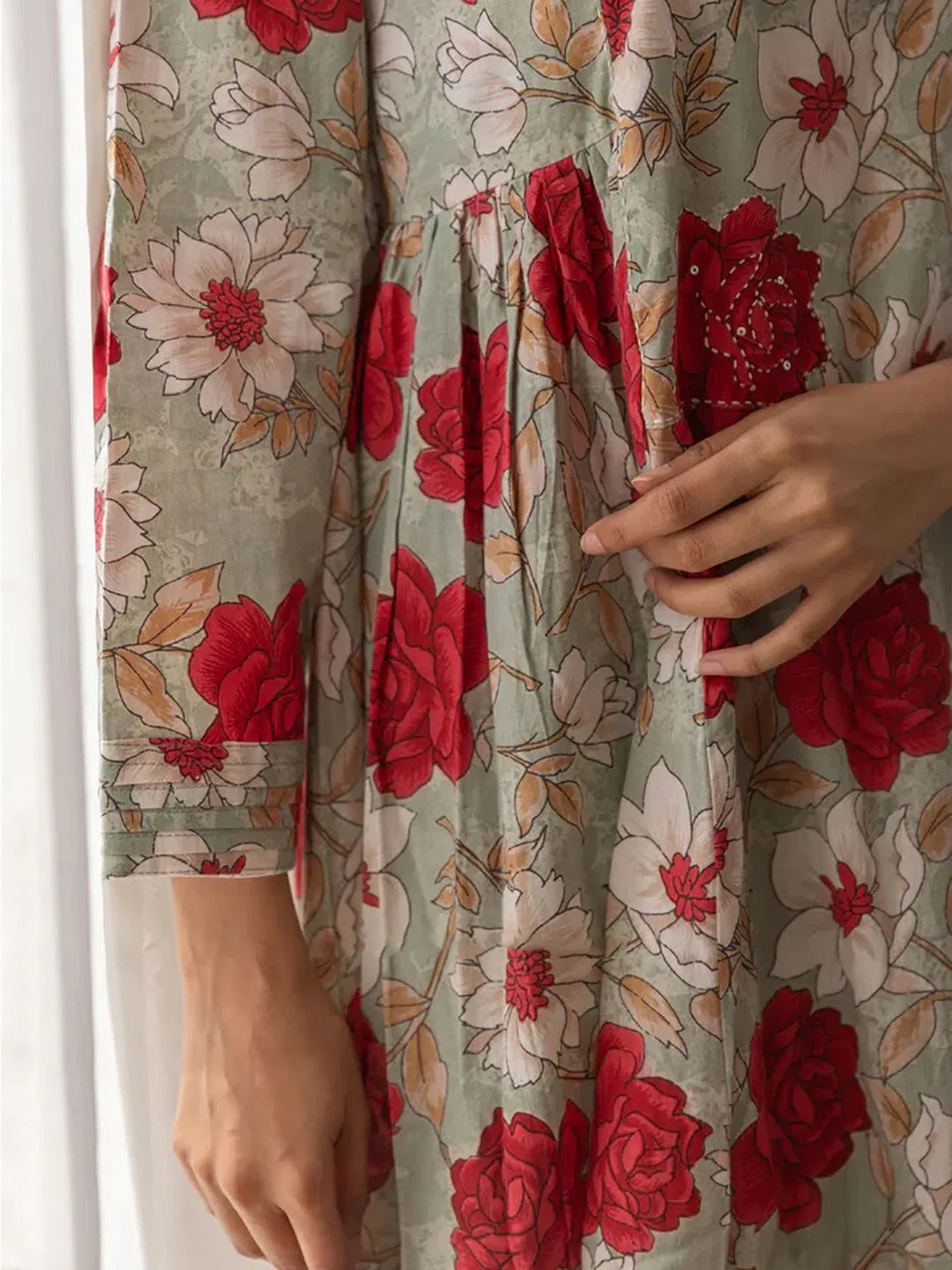 Sea Green Floral Women's Kurta and Palazzo Set | Viscose