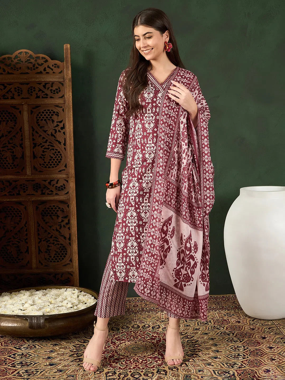 Maroon Ethnic Motifs Kurta Set with Dupatta | Women's Kurta Sets
