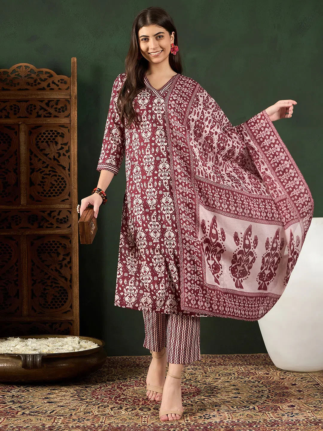Maroon Ethnic Motifs Kurta Set with Dupatta | Women's Kurta Sets