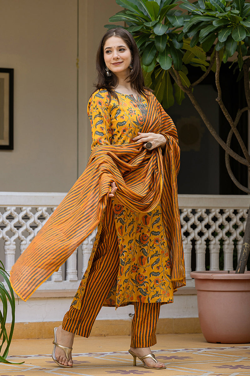 Yellow Rayon Blend Floral Printed Straight Trouser Suit Set VKSKD2256 