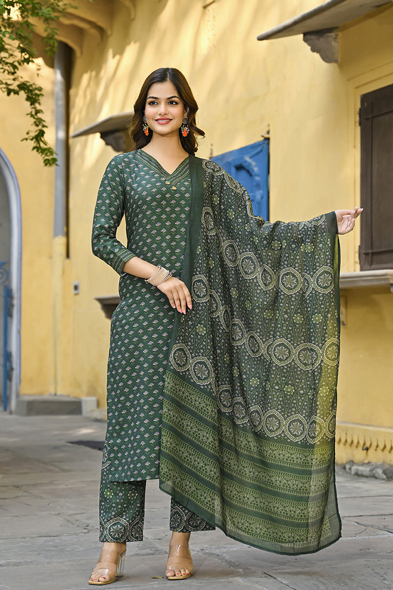Green Cotton Blend Floral Printed Straight Trouser Suit Set VKSKD2298 