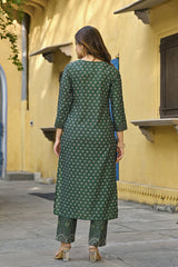 Green Cotton Blend Floral Printed Straight Trouser Suit Set VKSKD2298