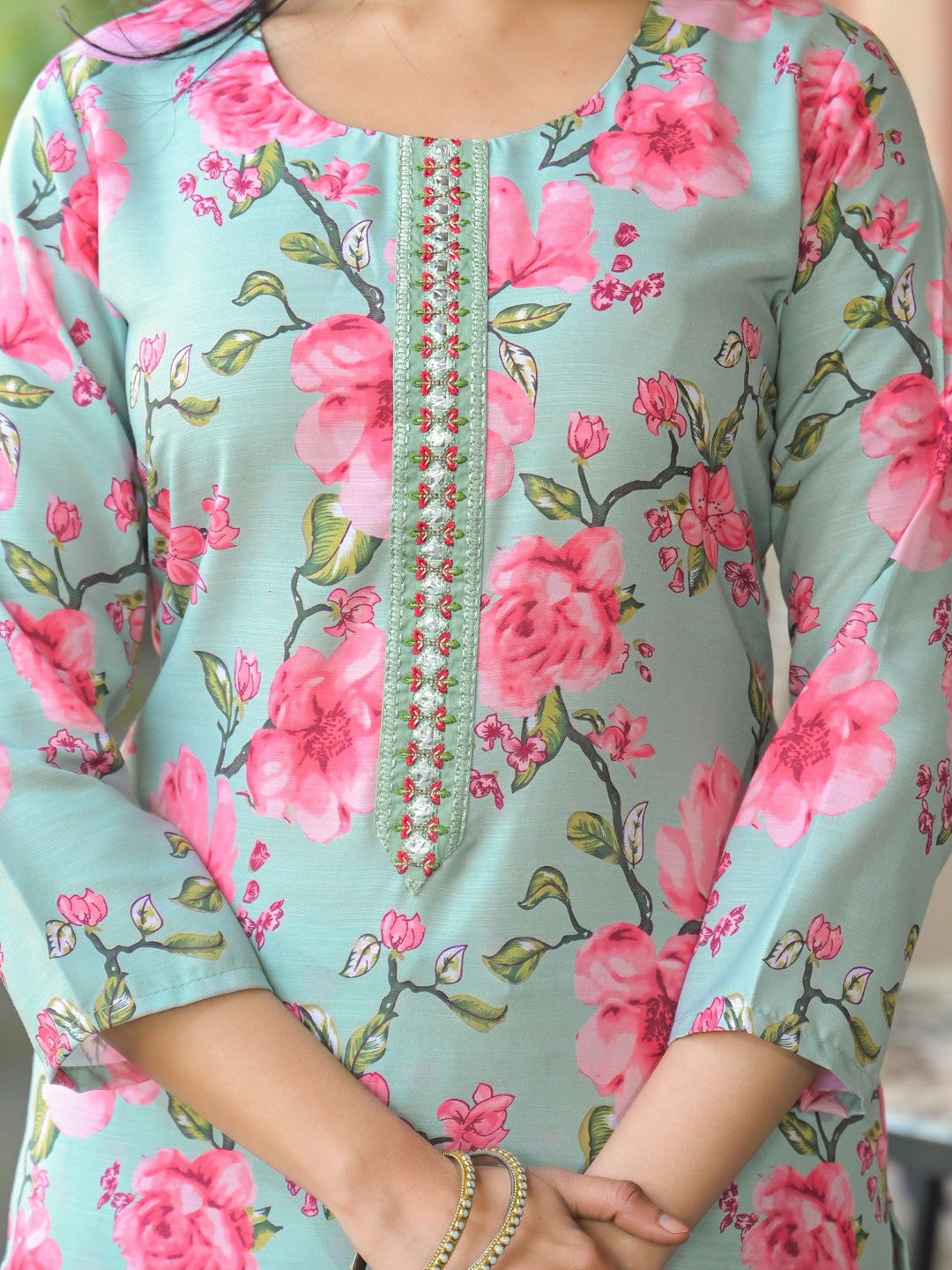 Women Green Rayon Blend Floral Printed Straight Kurta Trousers With Dupatta