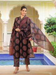 Women Black Rayon Blend Ajrakh Printed Straight Kurta Trousers With Dupatta-VKSKD2333