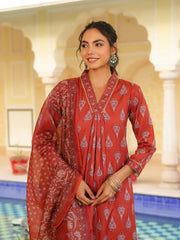Women Red Rayon Blend Floral Printed Straight Kurta Trouser With Dupatta-VKSKD2334