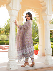 Women Green Rayon Blend Floral Printed Straight Kurta Trousers With Dupatta-VKSKD2338
