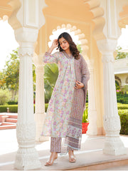 Women Green Rayon Blend Floral Printed Straight Kurta Trousers With Dupatta-VKSKD2338