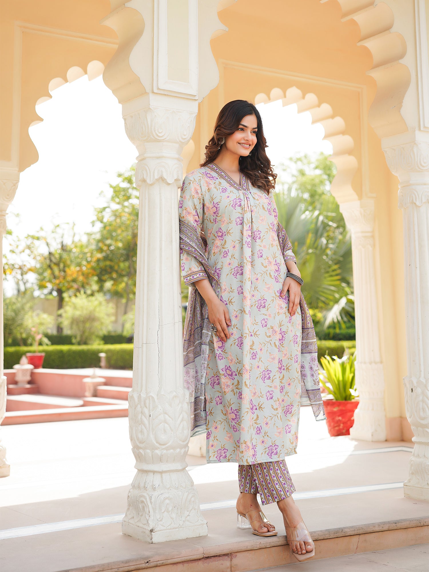 Women Green Rayon Blend Floral Printed Straight Kurta Trousers With Dupatta