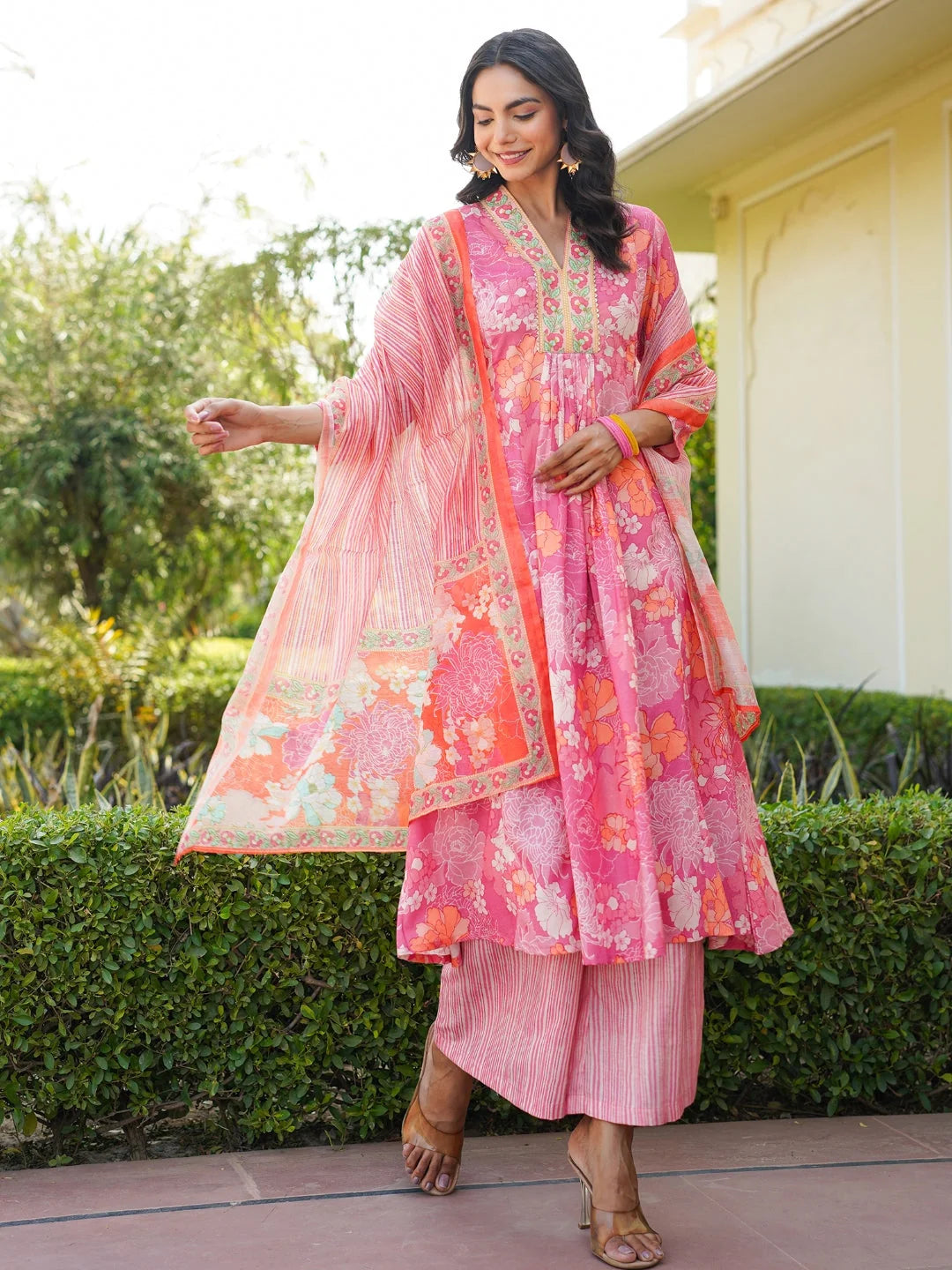 Women Pink Rayon Blend Floral Printed A-Line Kurta Palazzo With Dupatta