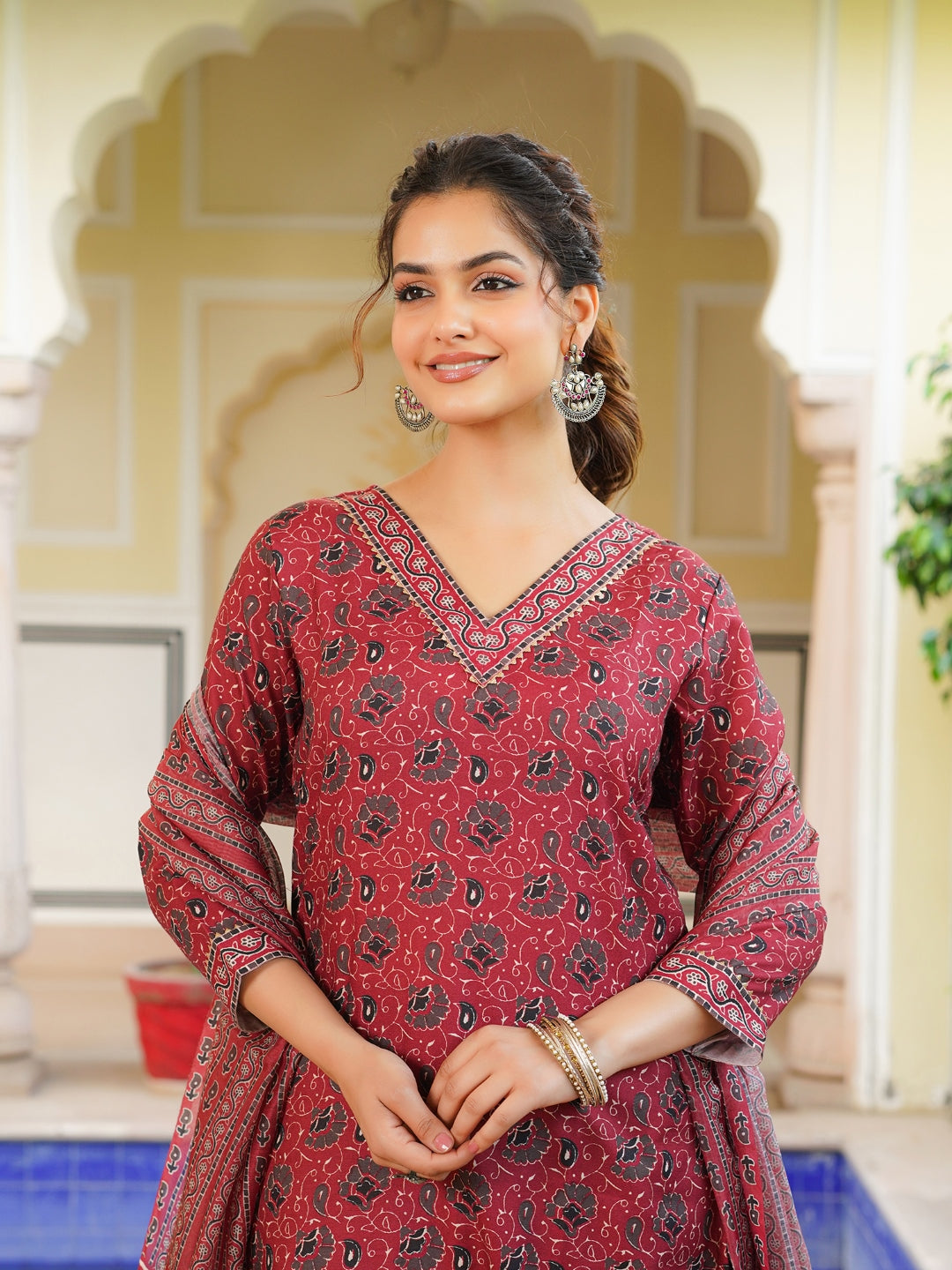 Women Red Rayon Blend Ethnic Motifs Printed Straight Kurta Salwar With Dupatta-VKSKD2342