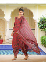 Women Red Rayon Blend Ethnic Motifs Printed Straight Kurta Salwar With Dupatta-VKSKD2342