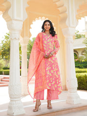 Women Pink Rayon Blend Floral Printed A-Line Kurta Palazzo With Dupatta-VKSKD2347