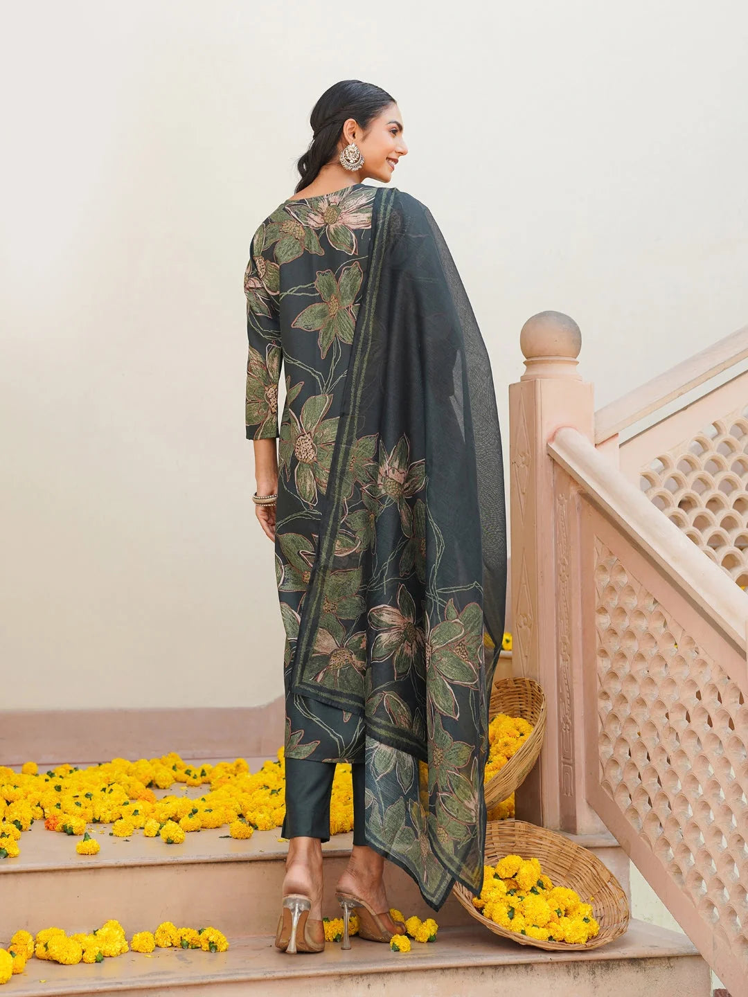 Women Green Rayon Blend Floral Printed Straight Kurta Trouser With Dupatta