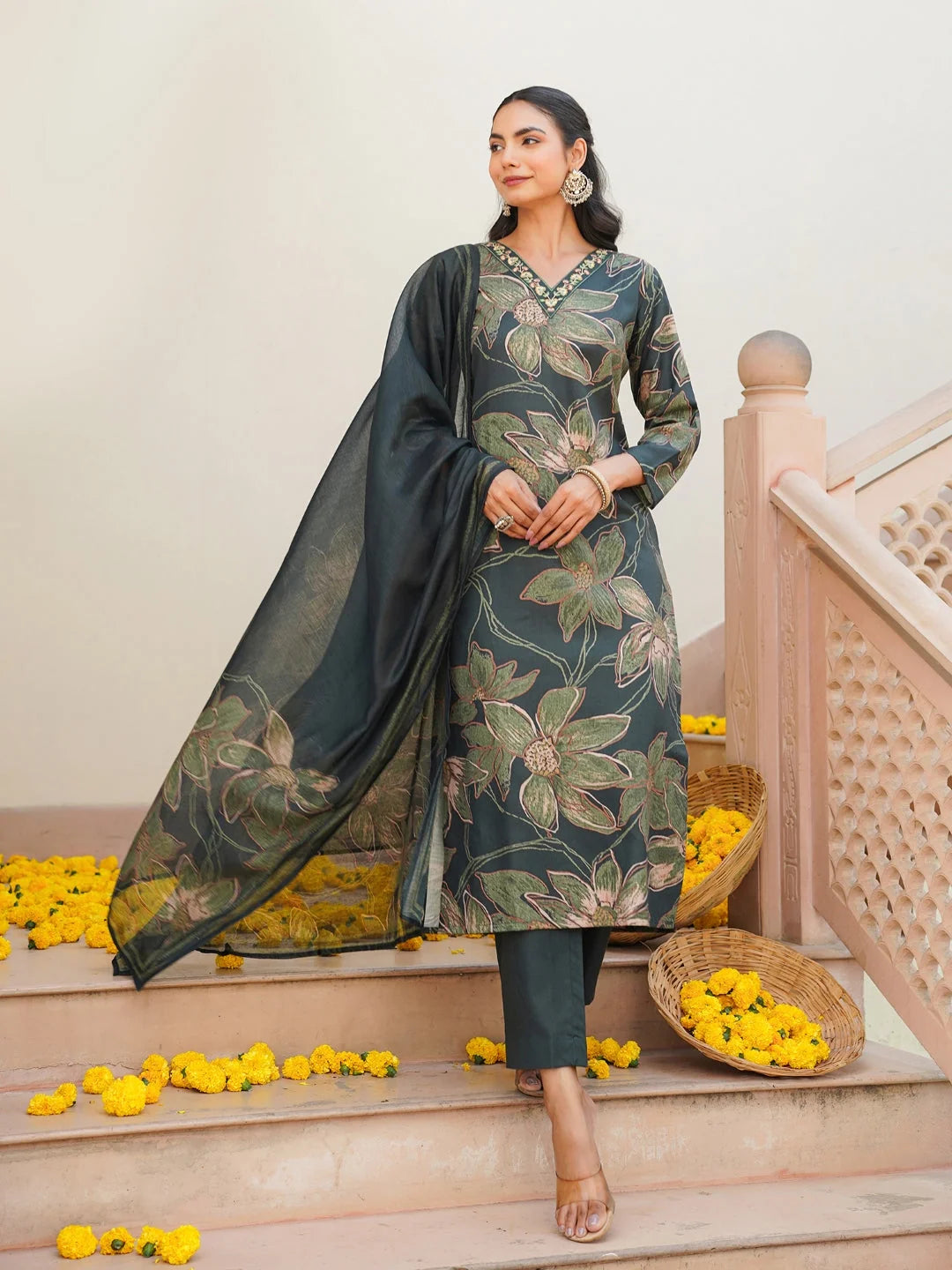 Women Green Rayon Blend Floral Printed Straight Kurta Trouser With Dupatta