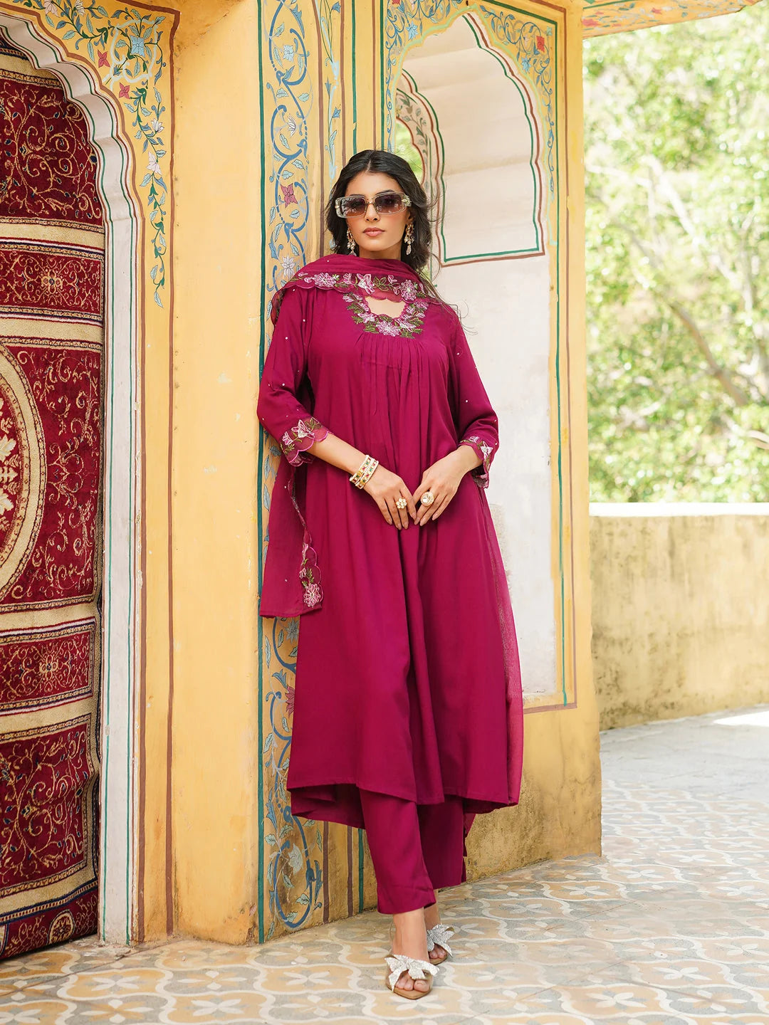 Women Purple Viscose Rayon Solid Embroidered Straight Kurta Trousers With Dupatta