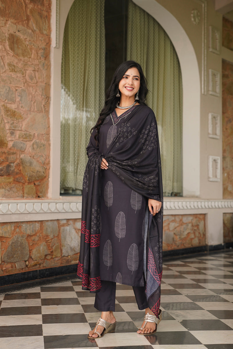 Black Rayon Blend Floral Printed Straight Kurta Trousers With Dupatta VKSKD2411
