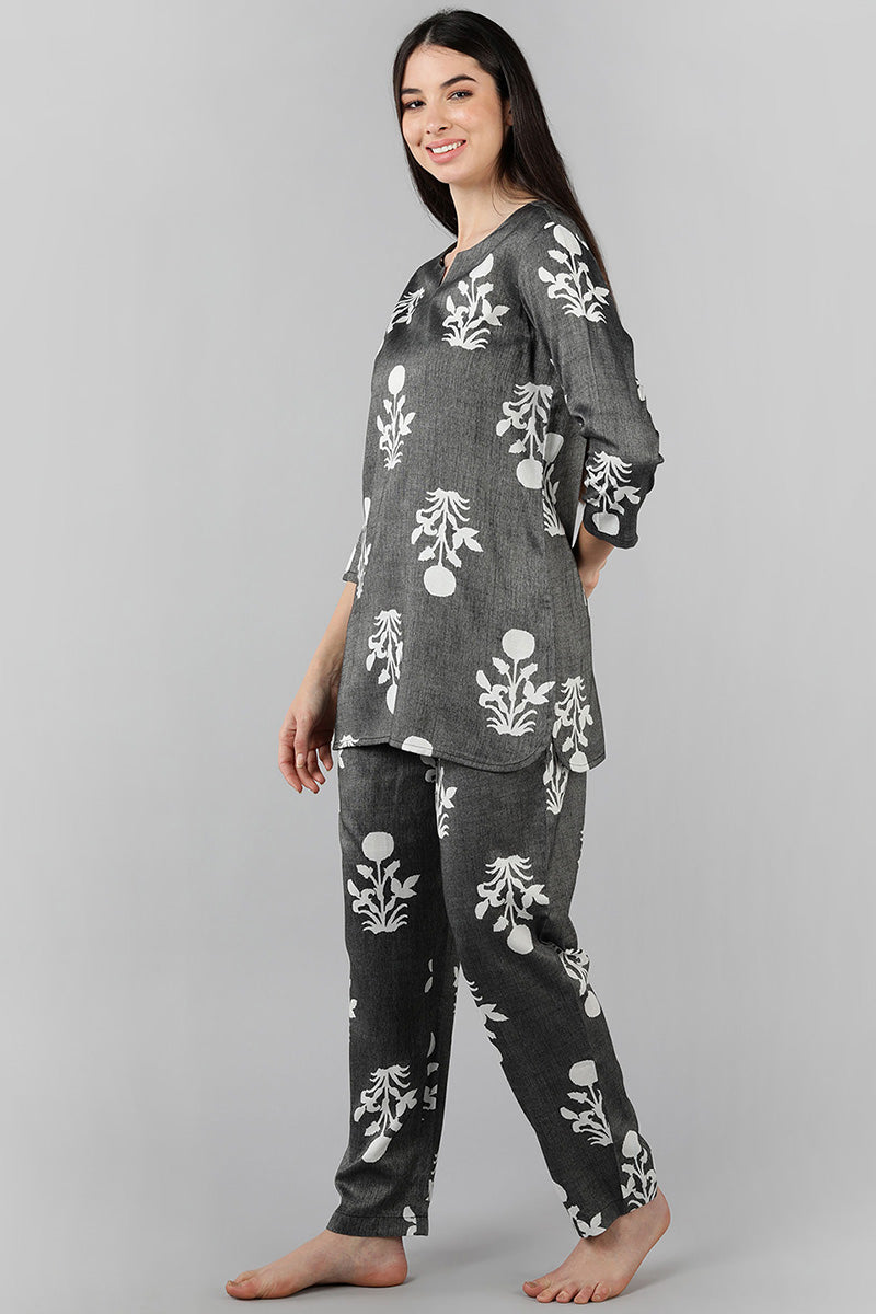 Grey Cotton Ethnic Motifs Night Suit VNWK1047 | DesiQlo
