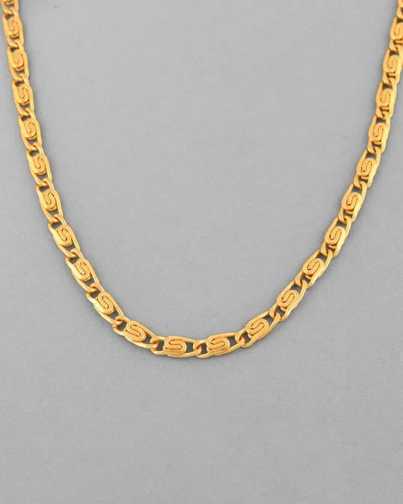 Gold-Plated Statement Chain - Trendy Artificial Jewelry for Women