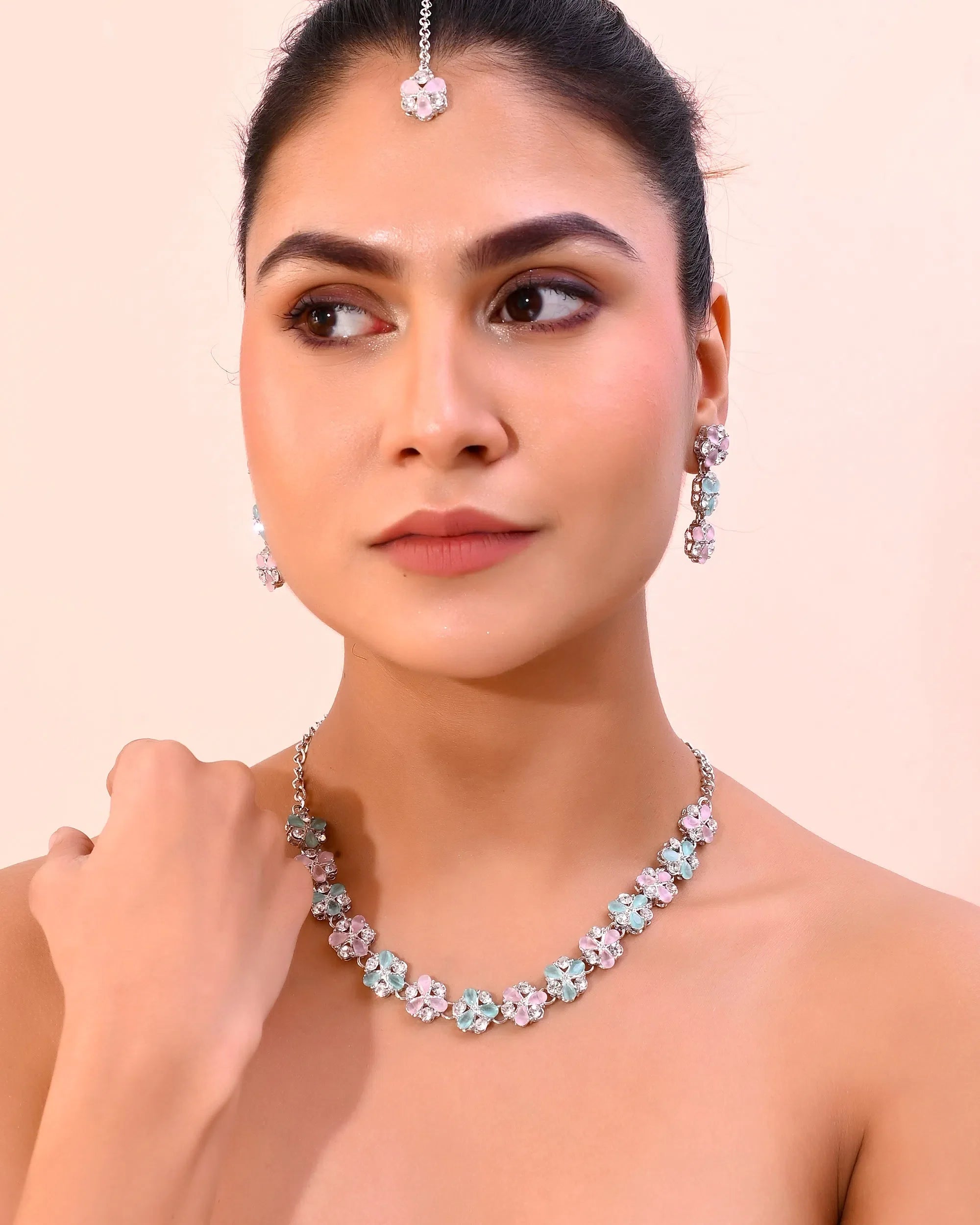Flower Jewellery Set With Mangtikka - Affordable Indian Jewelry