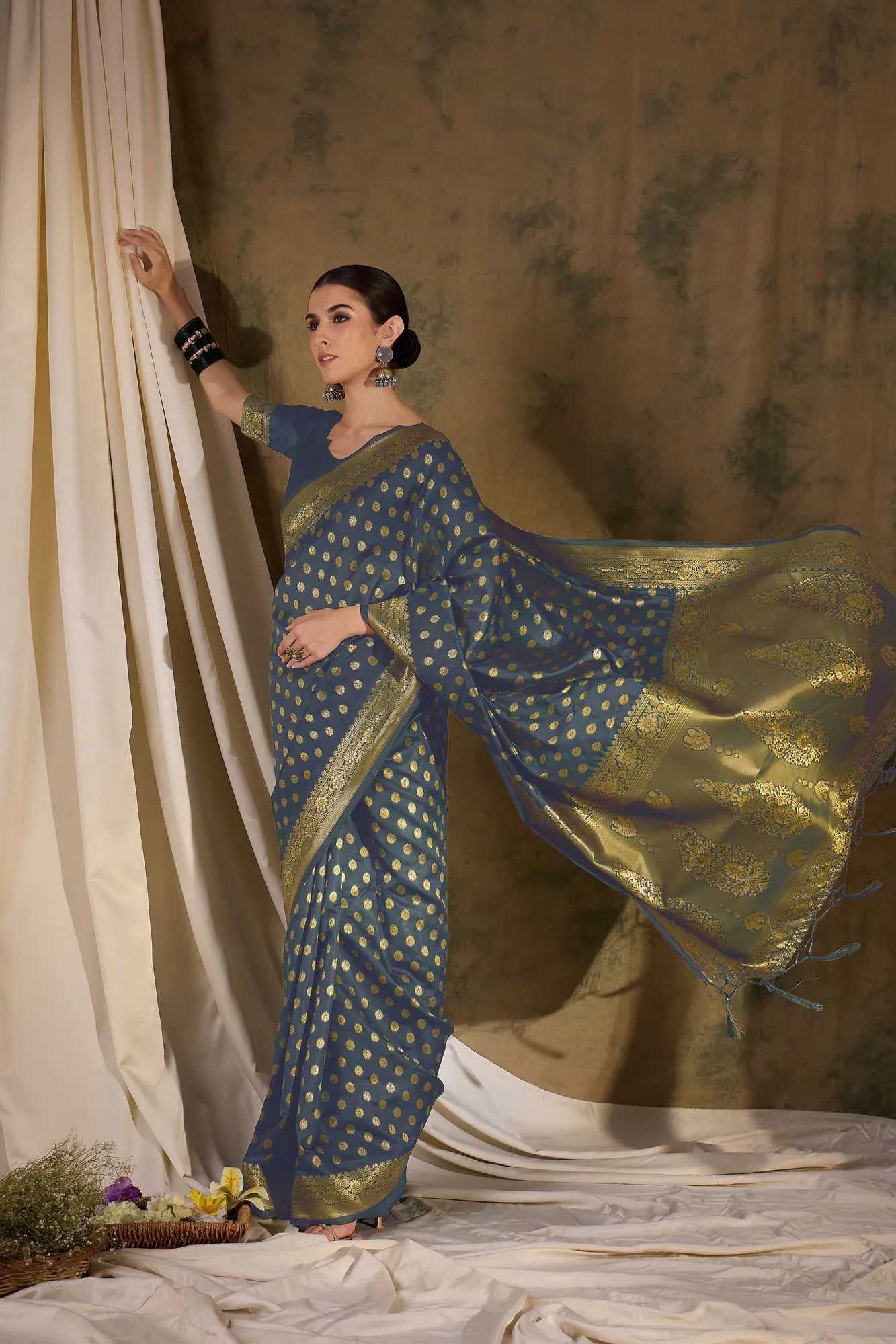 Grey Woven Design Indian Saree - Polyester Ethnic Wear