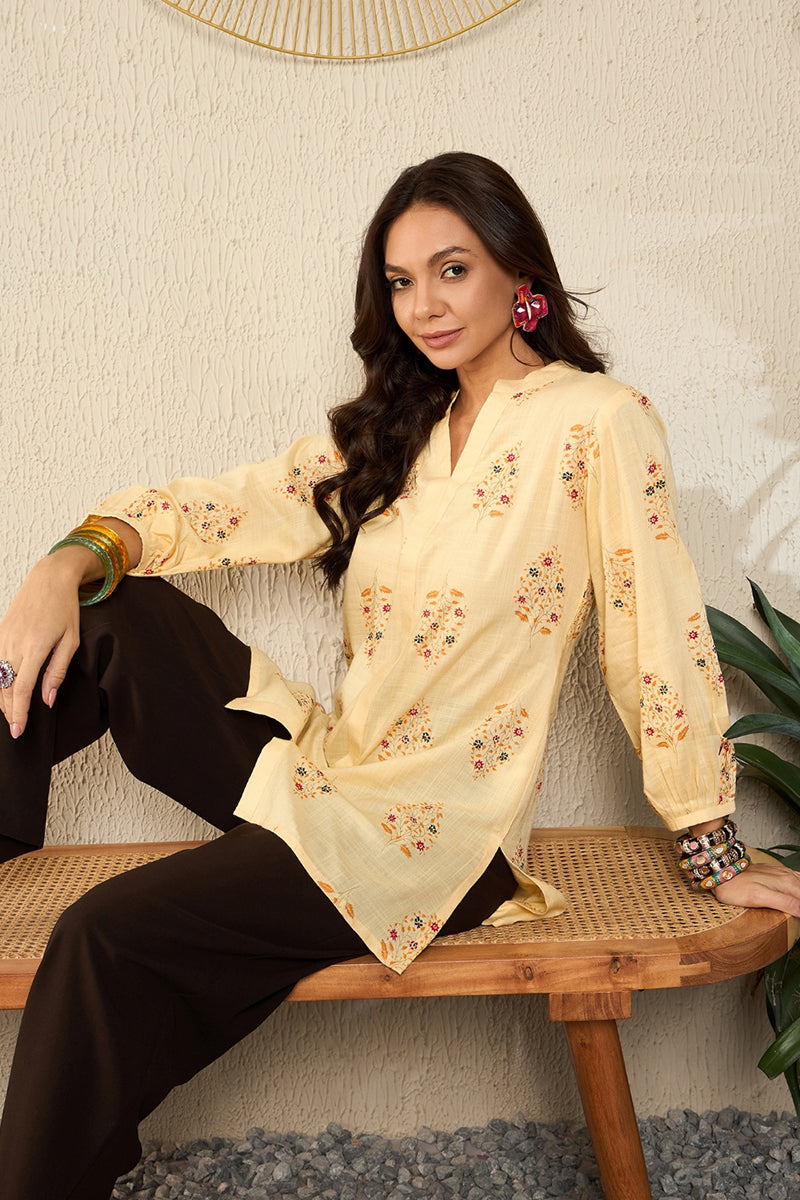 Yellow Cotton Blend Floral Printed Regular Top VT1327 | DesiQlo