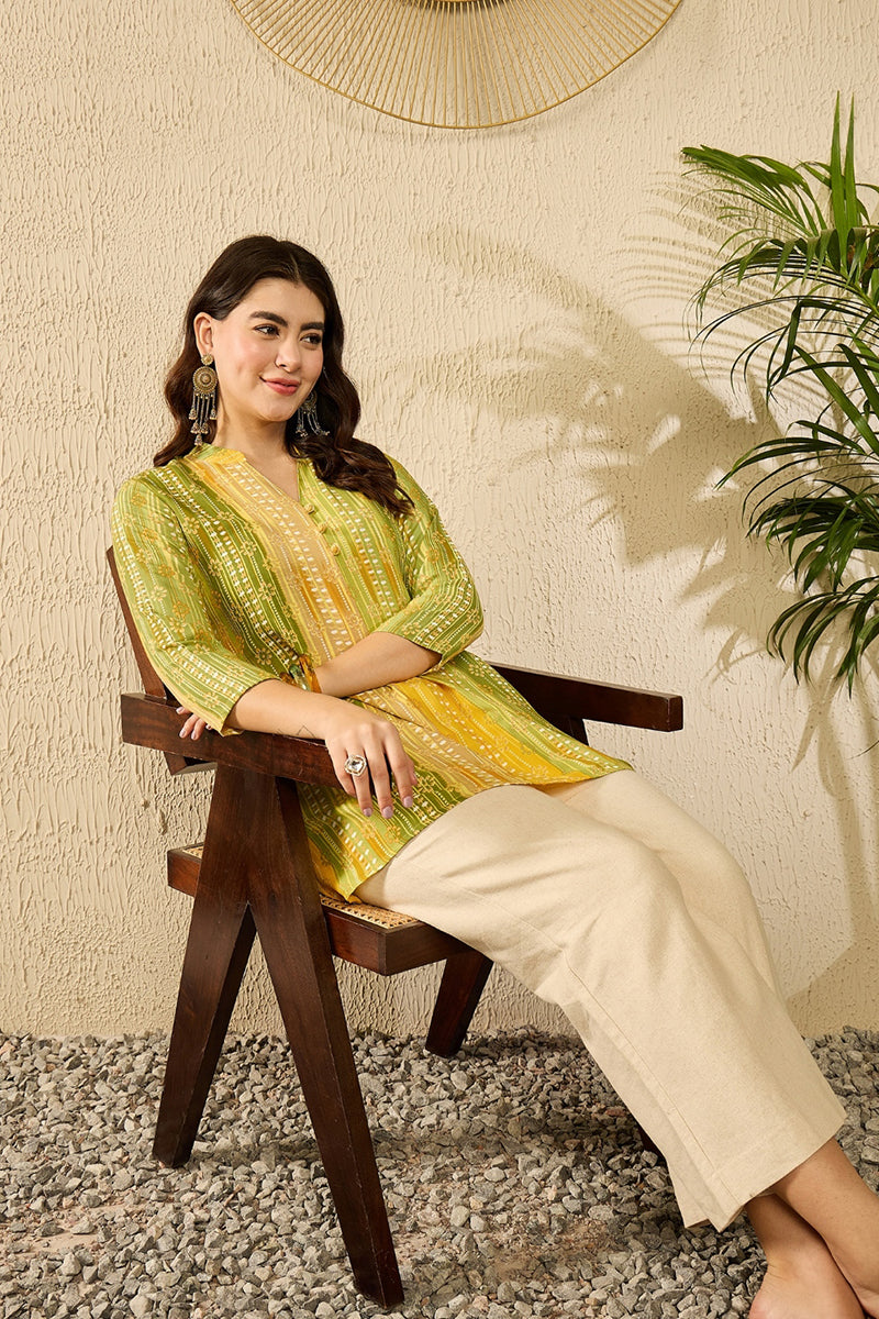 Green Rayon Blend Floral Printed Regular Top VT1348 | DesiQlo
