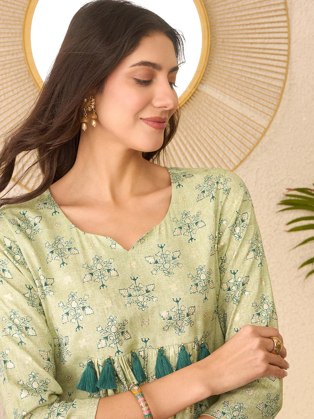 Women Green Rayon Blend Floral Printed Regular Peplum Top