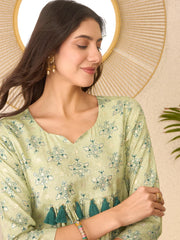 Women Green Rayon Blend Floral Printed Regular Peplum Top-VT1393