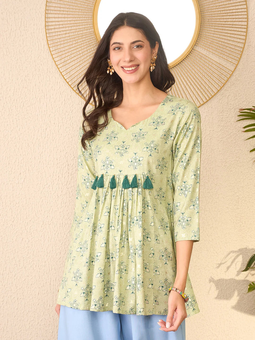 Women Green Rayon Blend Floral Printed Regular Peplum Top