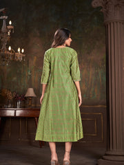 Green Colour cotton Printed kurti with vibrant patterns-MLWSHKT8022GRN