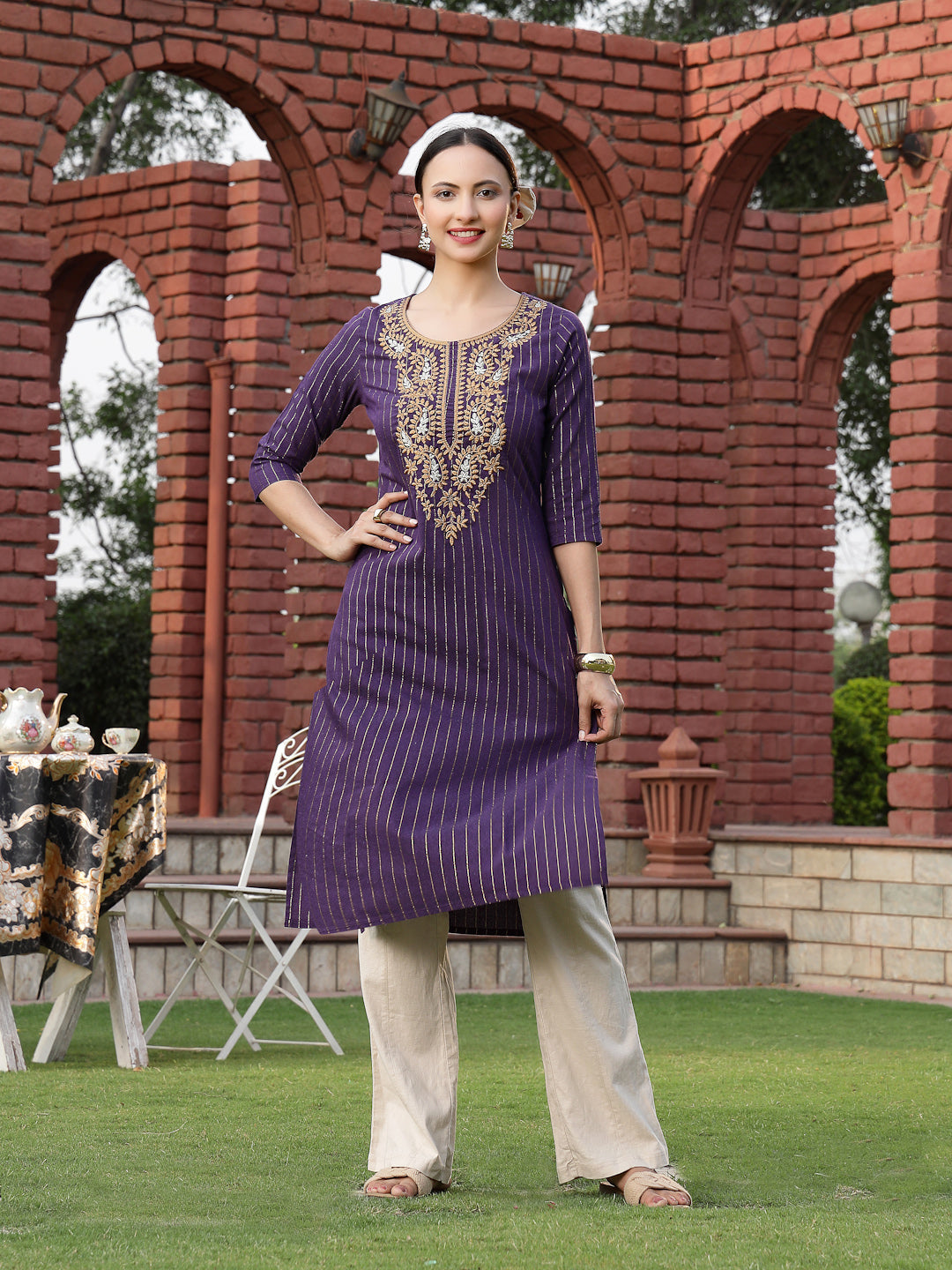 Women's Wine Solid & Embroidered Rayon Straight Chicken Kurta (WINEBLA