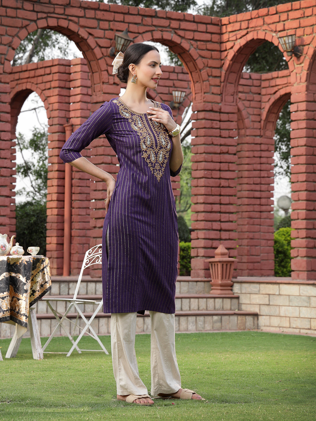 Women's Wine Solid & Embroidered Rayon Straight Chicken Kurta (WINEBLA