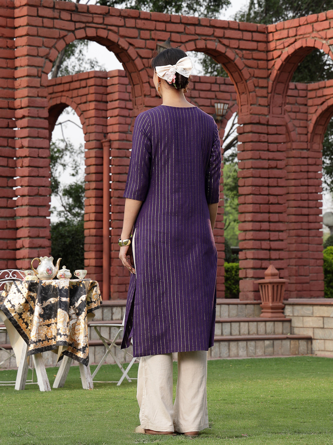 Women's Wine Solid & Embroidered Rayon Straight Chicken Kurta (WINEBLA